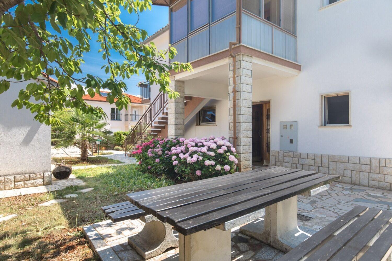 Apartments Kate - 100 M From Beach マリンスカ エクステリア 写真